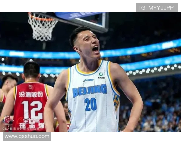 翟晓川：从篮球场的拼搏者到生活中的坚韧榜样