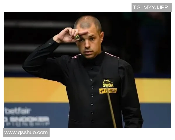 马奎尔与霍金斯的巅峰对决谁能笑到最后引发球迷热议