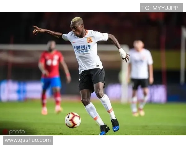 武汉篮球队以54分稳居杯赛积分榜首位争冠形势明朗