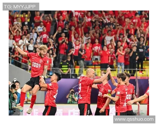 成都足球队状态飙升创造历史新高引发球迷热议